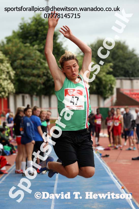 Junior boys long jump, English Schools Track and Field. Photo: David T. Hewitson/Sports for All Pics